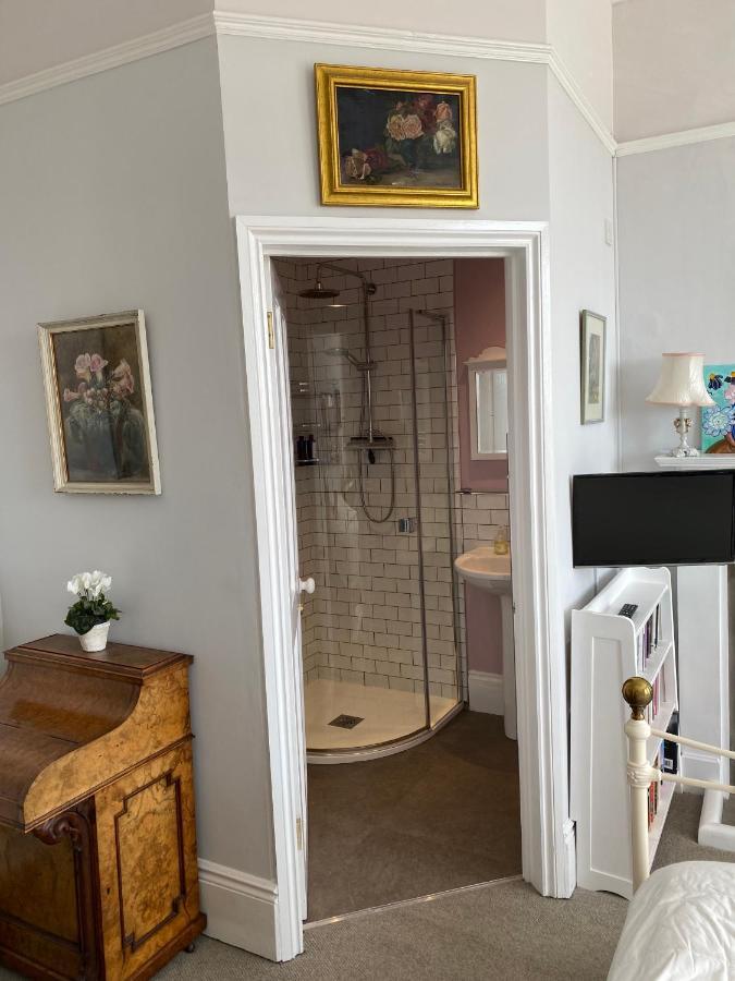 ヘイスティングス Anne'S House Bed & Breakfast エクステリア 写真