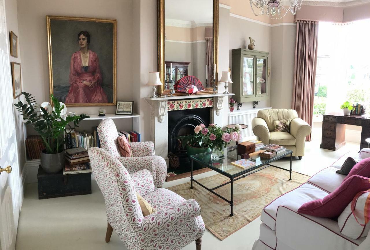 ヘイスティングス Anne'S House Bed & Breakfast エクステリア 写真