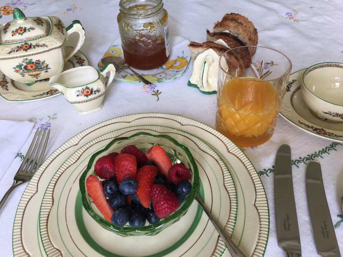 ヘイスティングス Anne'S House Bed & Breakfast エクステリア 写真